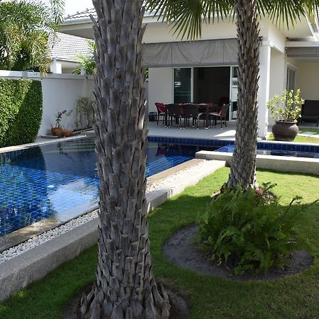 Villa Linda Hua Hin Bagian luar foto
