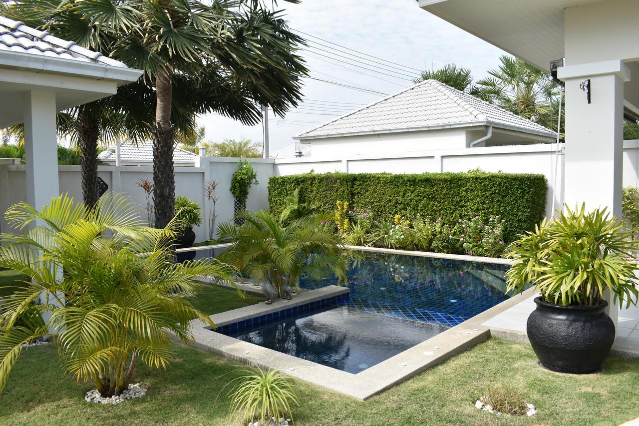 Villa Linda Hua Hin Bagian luar foto
